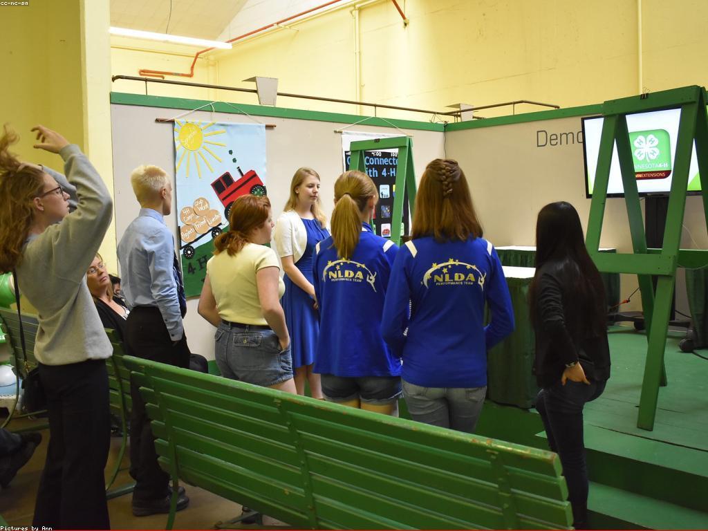 ការចែករំលែកបទពិសោធន៍ក្នុងការរៀន